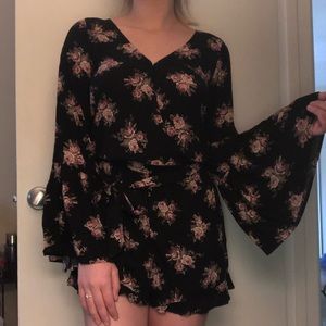 American Eagle Floral Romper